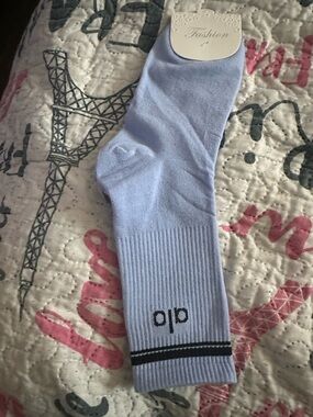 Light Blue Ribbed Athletic Socks with Stripe not authentic